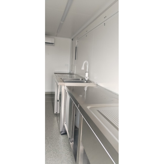 Autoutilitară Fast-Food / Berărie Modulară – 4,9m, Echipată Complet, Nouă