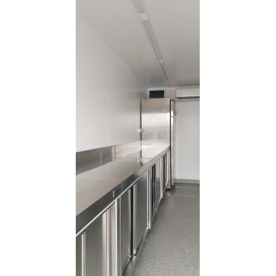 Autoutilitară Fast-Food / Berărie Modulară – 4,9m, Echipată Complet, Nouă